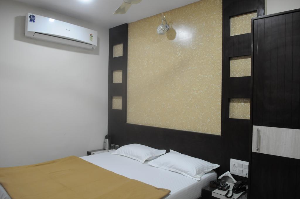 Oyo Hotel Sree Balaji Residency Ahmedabad Luaran gambar